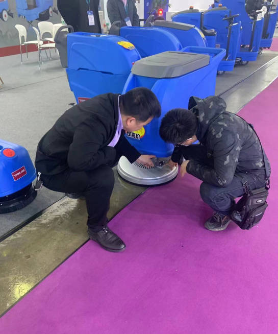 九龙城小型电动洗地机是否适合用于环卫保洁
